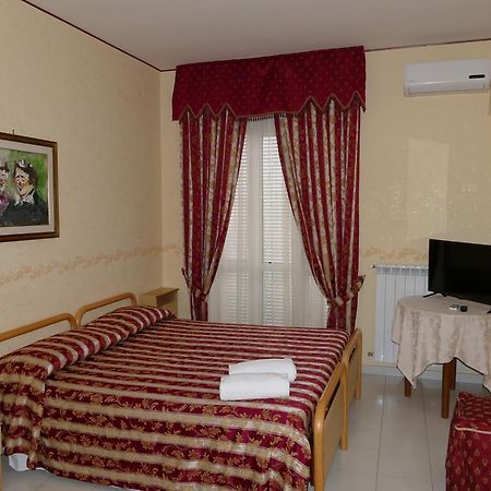 Hotel L'Ulivo Mirabella Eclano Extérieur photo