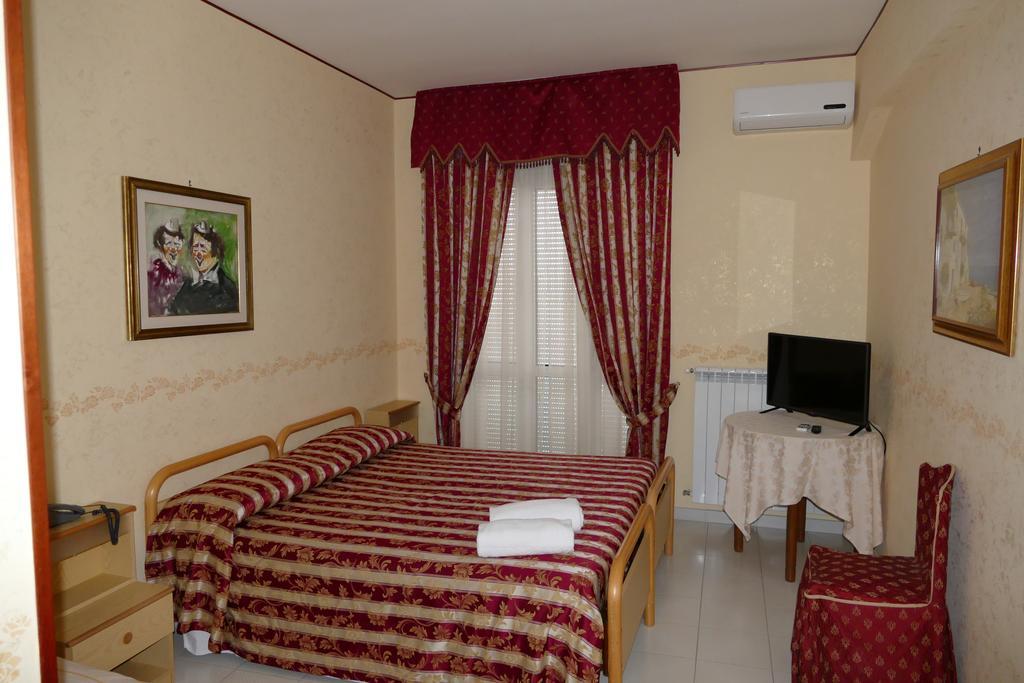 Hotel L'Ulivo Mirabella Eclano Extérieur photo