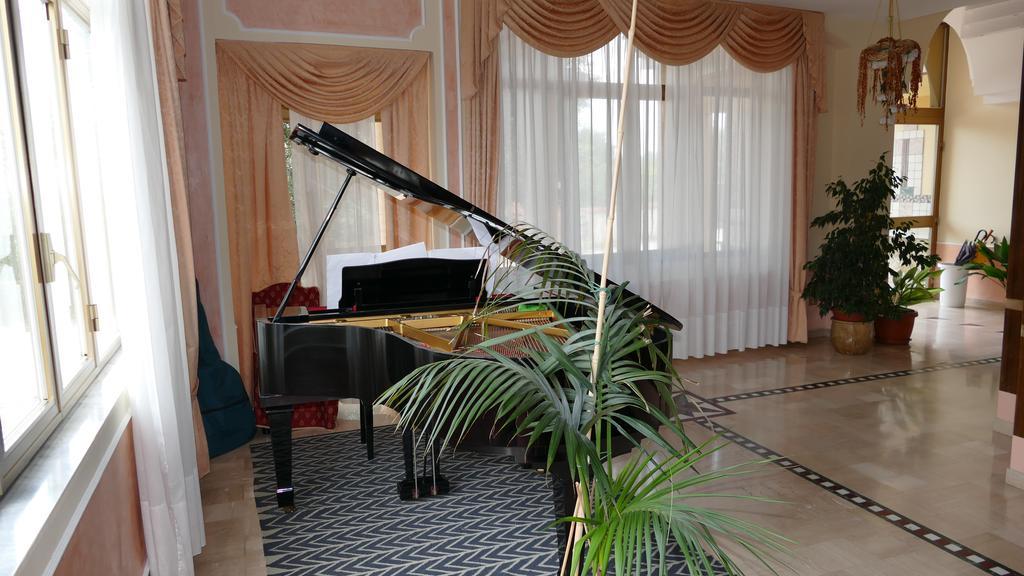 Hotel L'Ulivo Mirabella Eclano Extérieur photo
